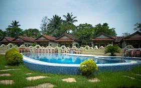 Breathing Earth - Rooms And Pool